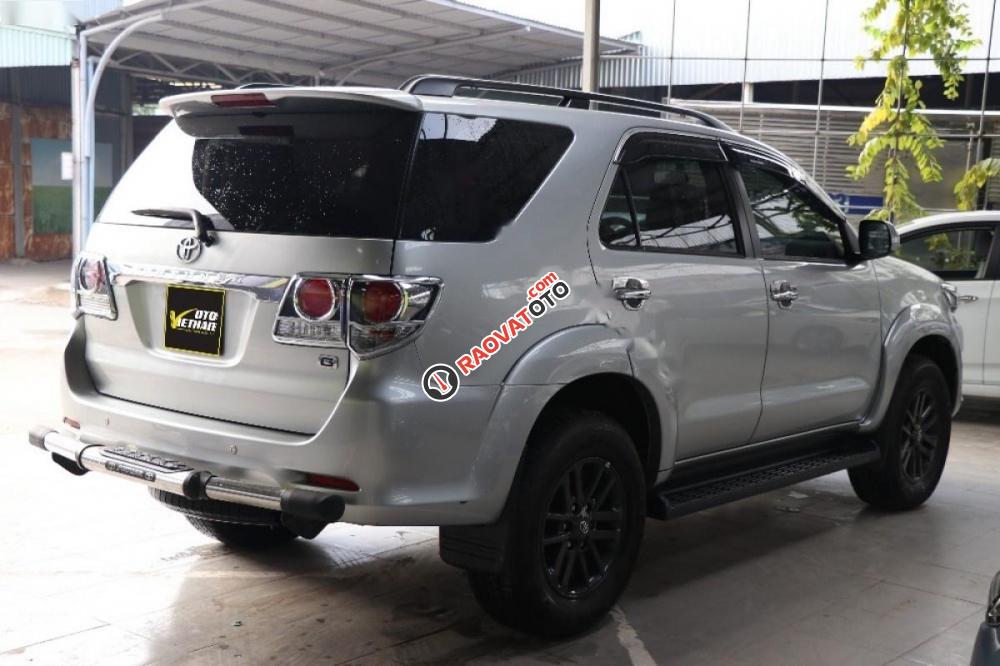 Xe Toyota Fortuner 2.5G 2015-7