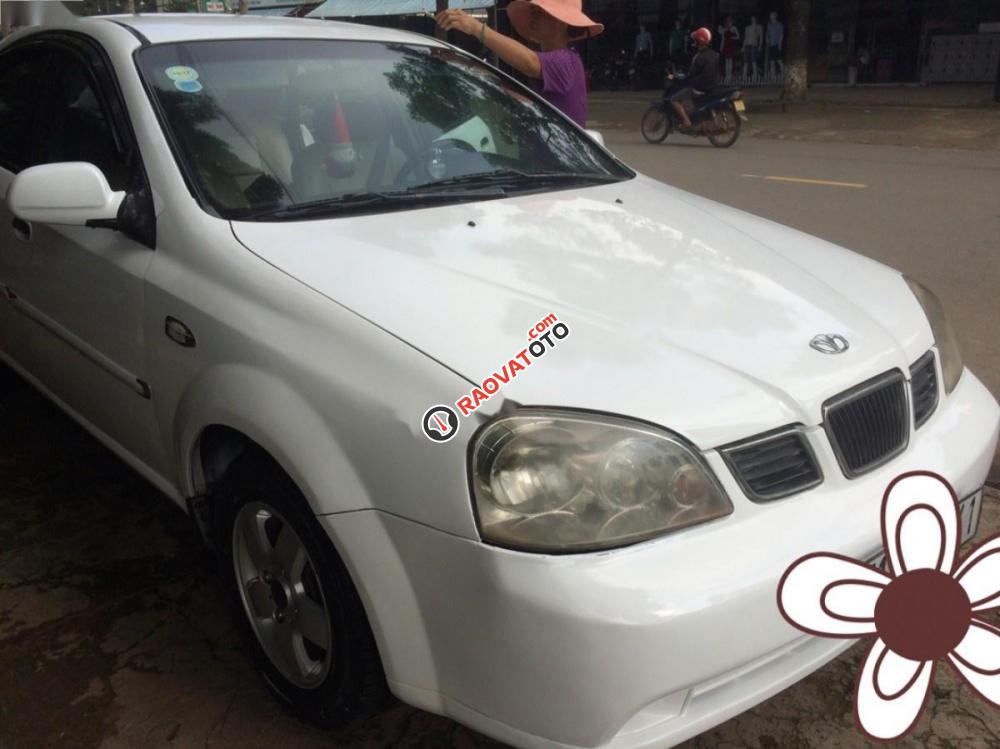 Cần bán Daewoo Lacetti đời 2005, màu trắng, 170tr-0