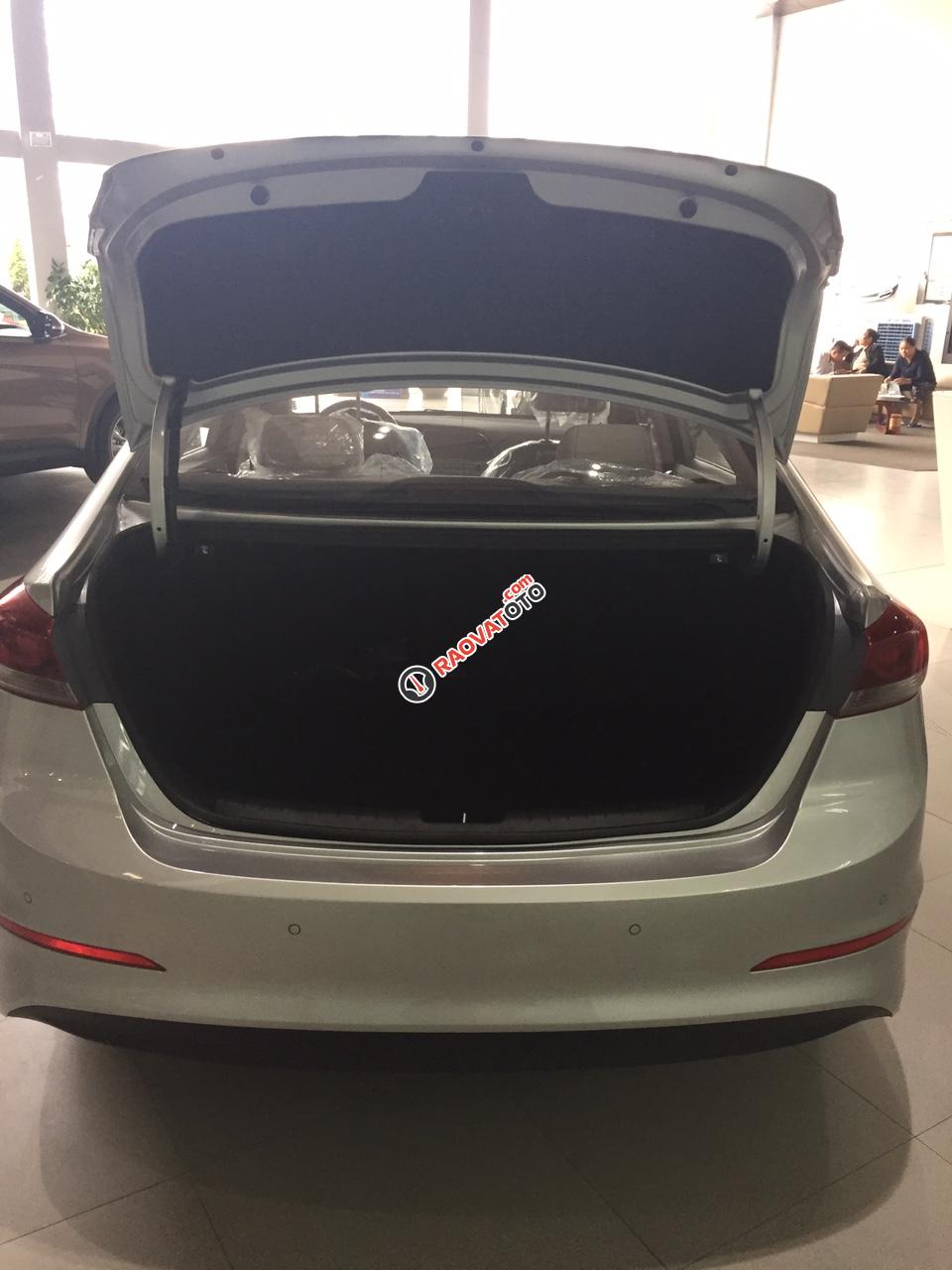 Hyundai Elantra 2017, màu bạc, nhập khẩu, Lh: 0902965732 - Hữu Hân-5