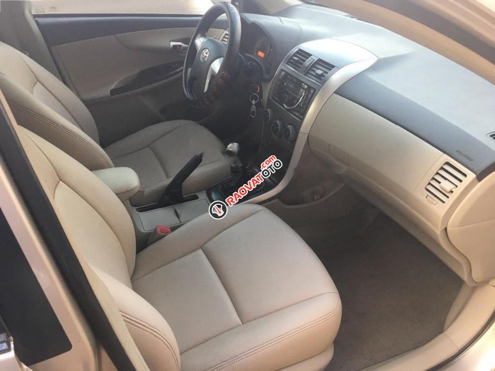 Cần bán xe Toyota Corolla altis đời 2013, xe gia đình, 520 triệu-5