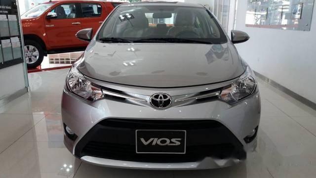 Cần bán Toyota Vios đời 2017, màu trắng, xe nhập-5