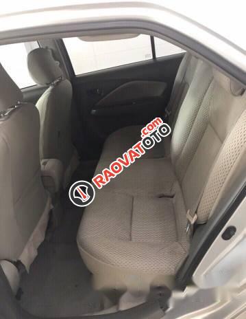 Bán Toyota Vios MT đời 2011, màu bạc-4