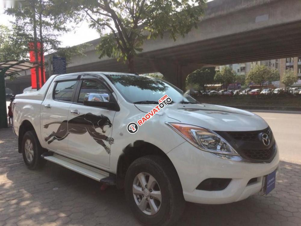 Cần bán gấp Mazda BT 50 đời 2014, màu trắng, nhập khẩu nguyên chiếc số sàn-1