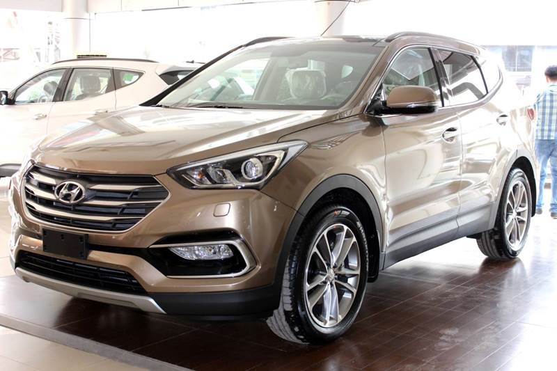 Bán Hyundai Santa Fe đời 2017, màu nâu, nhập khẩu nguyên chiếc-3