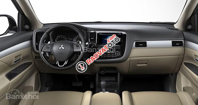 Bán ô tô Mitsubishi Outlander đời 2017, màu nâu, nhập khẩu, giá tốt nhất khu vực, tư vấn 24/7, giao xe tại Huế-9