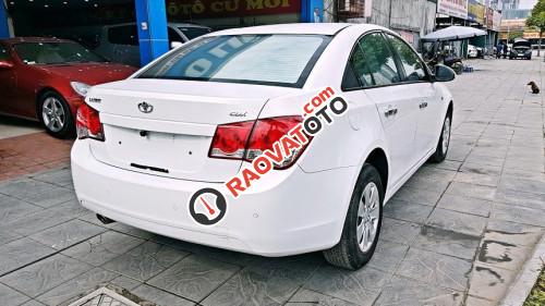 Bán ô tô Daewoo Lacetti 1.6 MT đời 2011, màu trắng số tự động, 315tr-0