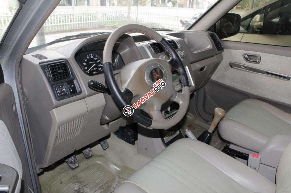 Bán Mitsubishi Jolie năm 2004, màu bạc số sàn-3