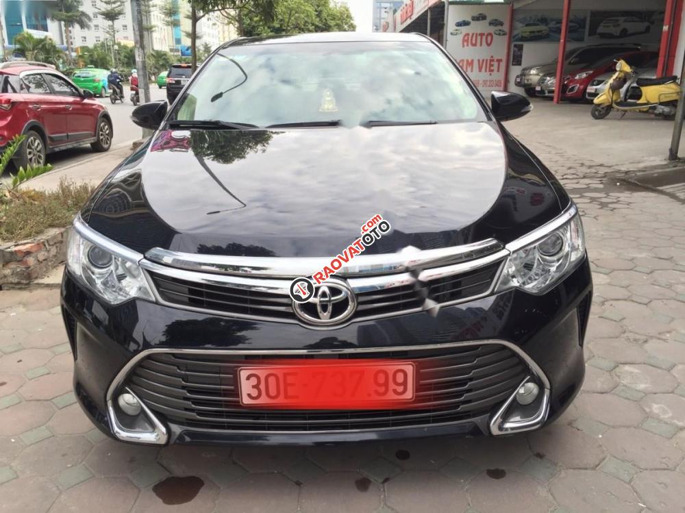 Cần bán lại xe Toyota Camry 2.0E đời 2015, màu đen-8