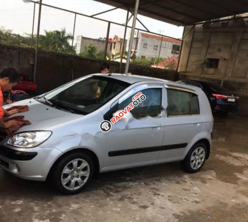 Cần bán Hyundai Getz đời 2010, màu bạc, nhập khẩu số sàn-1