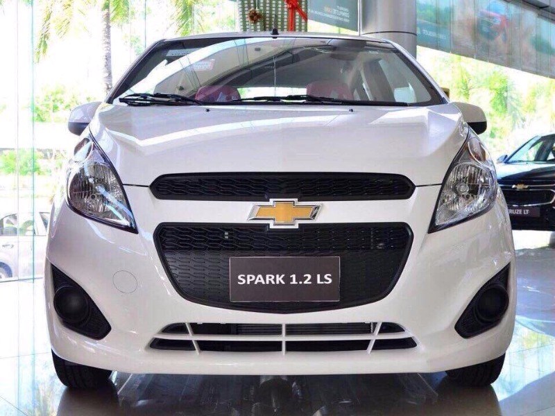 Bán Chevrolet Spark đời 2017, màu trắng, xe nhập, mới 100% giá cạnh tranh-1