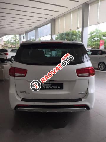 Cần bán xe Kia Sedona đời 2016, màu trắng-4