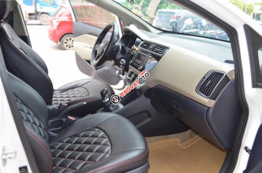 Bán gấp Kia Rio 1.4MT năm 2015, màu trắng, nhập khẩu-6