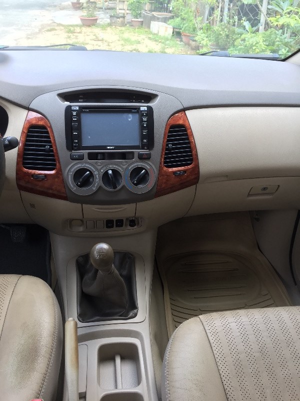 Cần bán xe Toyota Innova đời 2008, xe nhập, còn mới, giá tốt-18