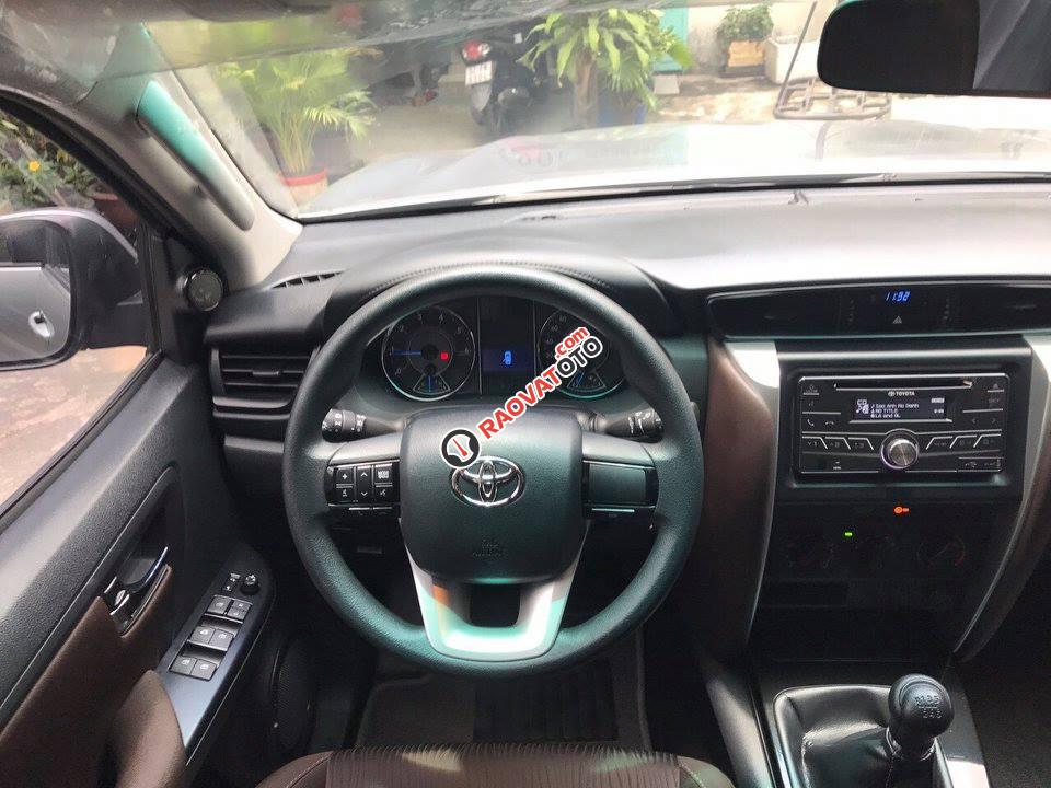 Cần bán xe Toyota Fortuner G 2.4MT đăng ký 06/2017 màu bạc, máy dầu nhập khẩu nguyên chiếc Indonesia-3