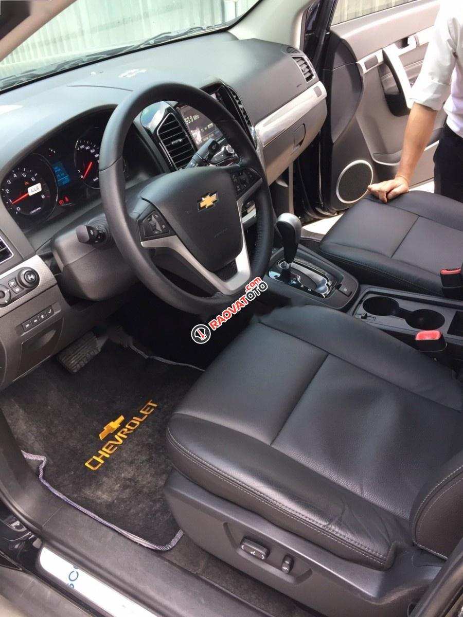 Cần bán xe Chevrolet Captiva LTZ 2.4 AT đời 2016, màu đen số tự động-5