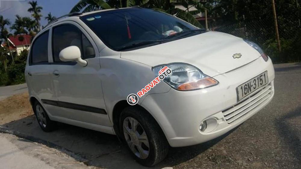 Bán Chevrolet Spark đời 2010, màu trắng xe gia đình-2