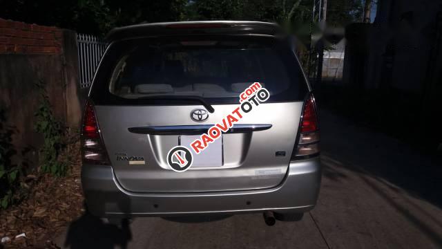 Cần bán gấp Toyota Innova G đời 2007, màu bạc xe gia đình, giá 349tr-1