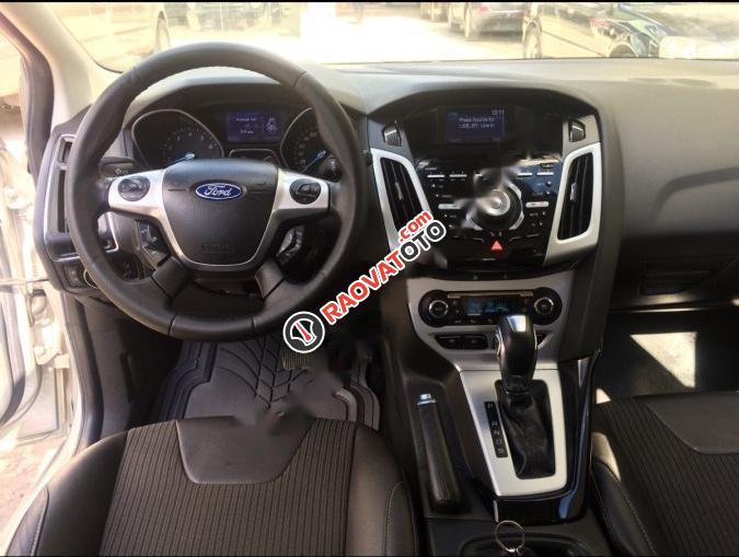 Cần bán Ford Focus Bản Sport 2.0 đời 2013, màu bạc, 545 triệu-8