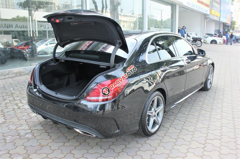 Bán Mercedes C300 AMG đời 2016, màu đen-6