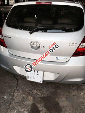 Bán xe Hyundai i20 đời 2010, màu bạc xe gia đình, 310tr-2