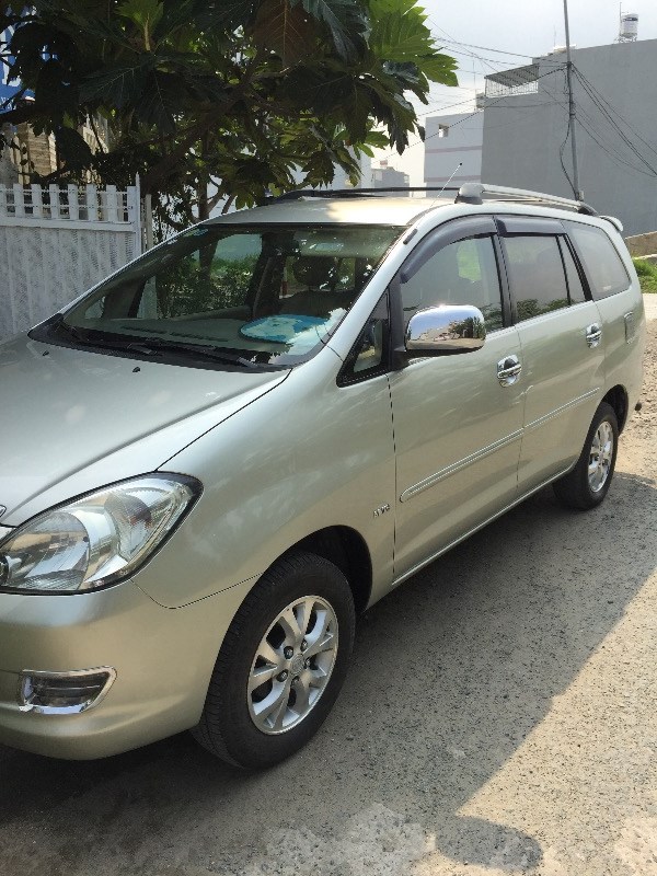 Cần bán xe Toyota Innova đời 2008, xe nhập, còn mới, giá tốt-3