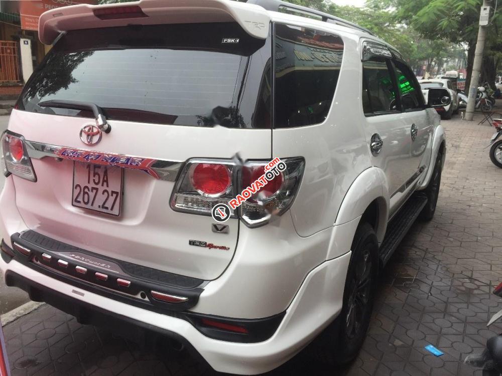 Bán ô tô Toyota Fortuner năm 2014, màu trắng, giá 835tr-7