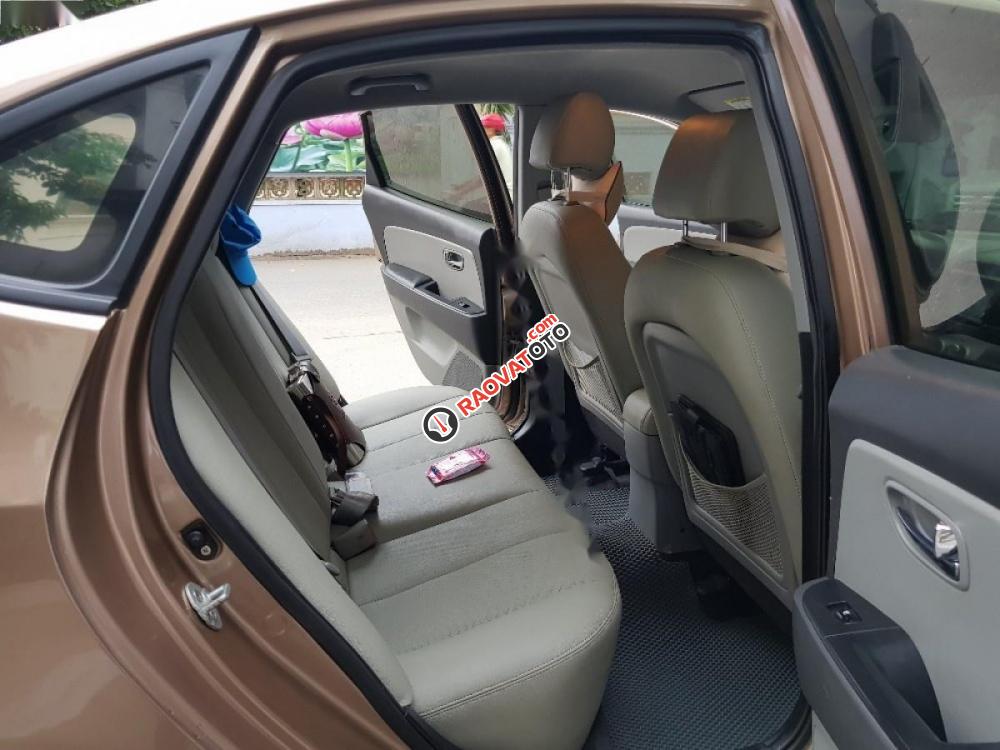 Cần bán xe Hyundai Elantra đời 2011, màu vàng xe gia đình-1
