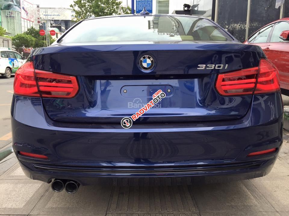 BMW 3 Series 330i năm 2017, màu xanh, xe nhập, cam kết giá rẻ nhất, có xe giao ngay-4