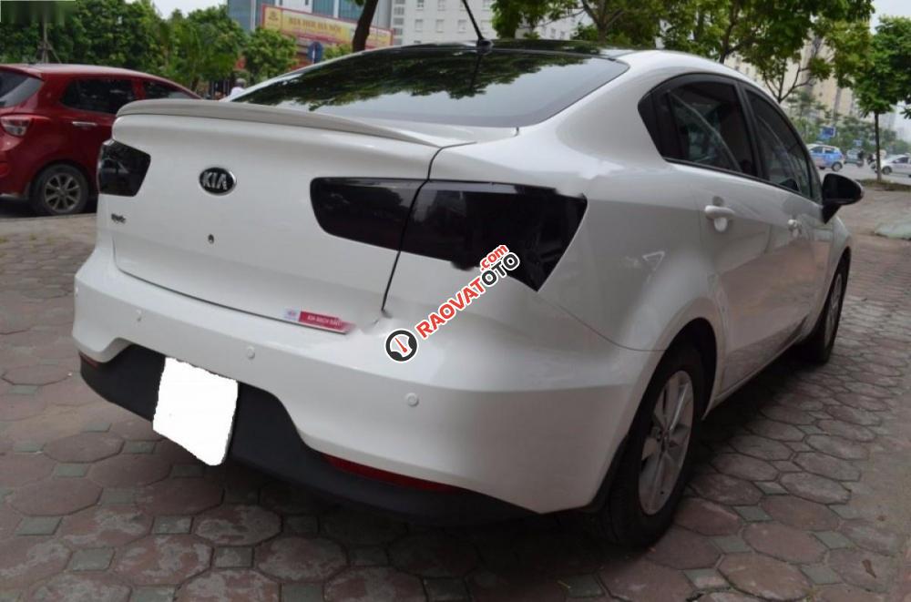 Bán gấp Kia Rio 1.4MT năm 2015, màu trắng, nhập khẩu-4