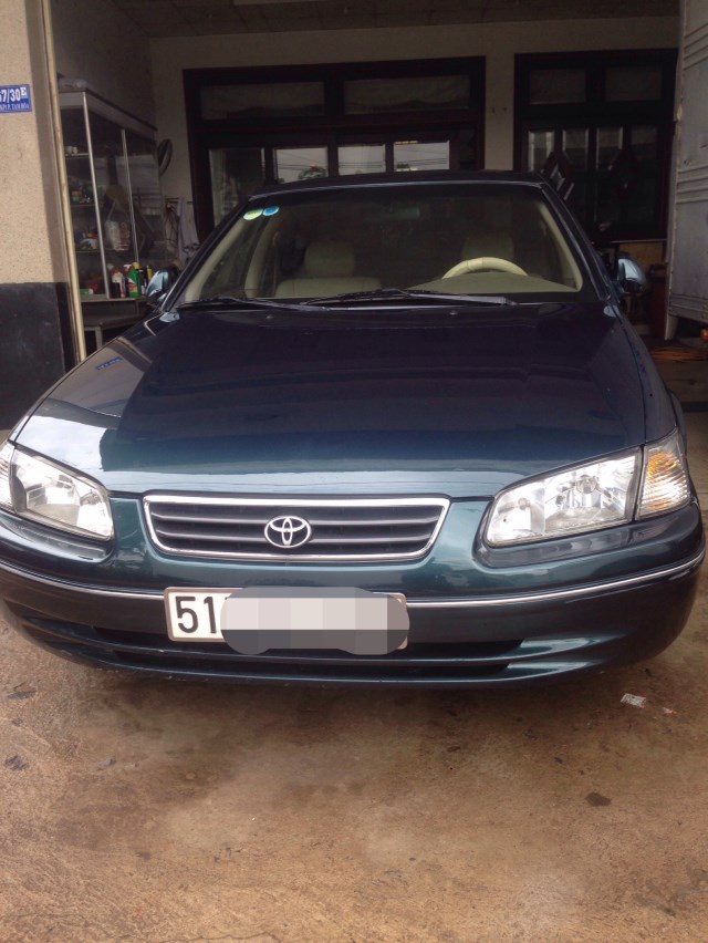 Cần bán Toyota Camry đời 2001, nhập khẩu nguyên chiếc-2