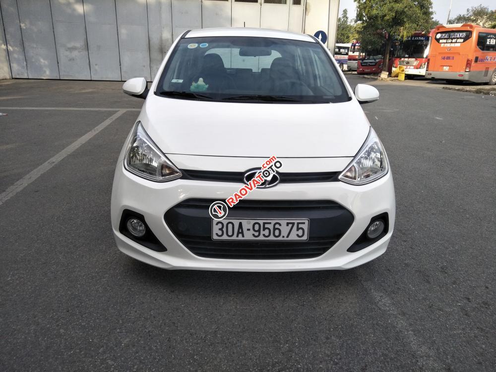 Cần bán lại xe Hyundai Grand i10 1.0 MT đời 2015, màu trắng, nhập khẩu nguyên chiếc-0