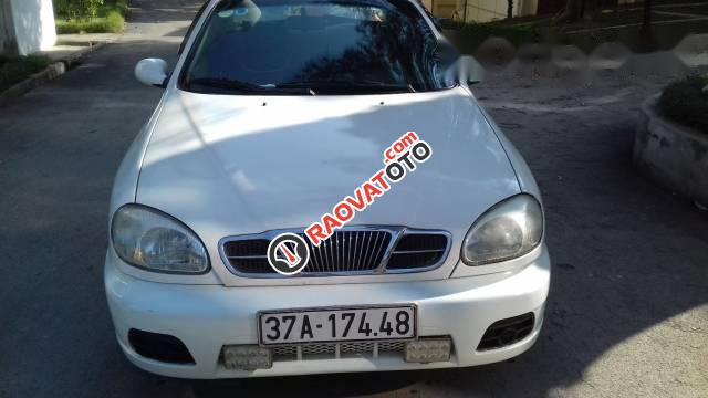 Bán Daewoo Lanos 2001, màu trắng, 73tr-4