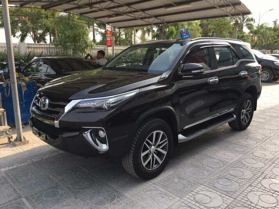 Bán xe Toyota Fortuner đời 2017, màu xám, xe nhập, 981 triệu-7