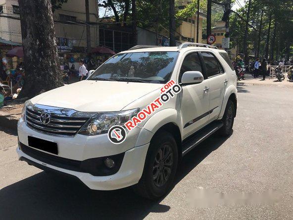 Bán xe Toyota Fortuner 2.7AT đời 2015, màu trắng-2