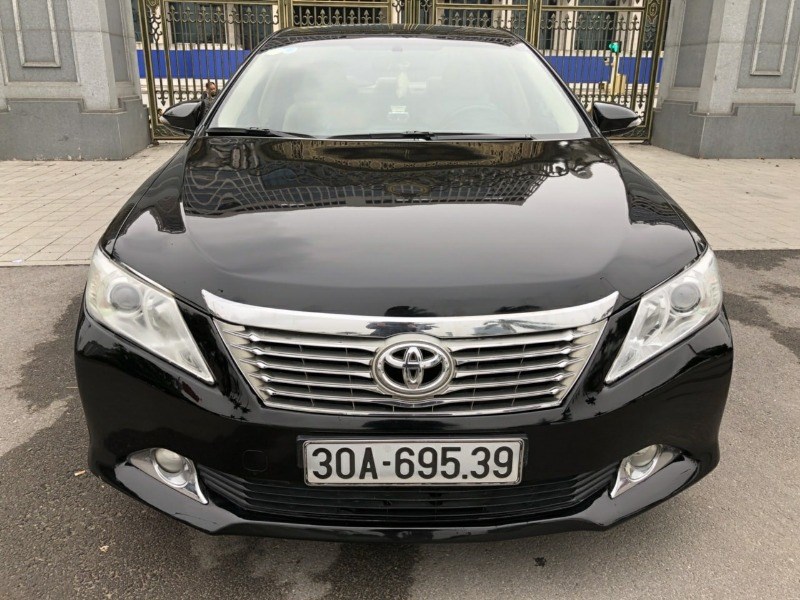 Bán xe Toyota Camry đời 2012, màu đen, nhập khẩu chính hãng, số tự động, giá tốt-1