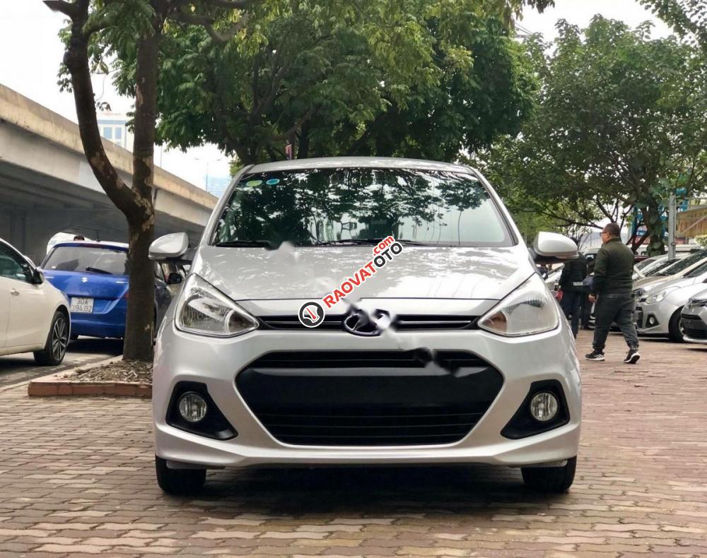 Bán ô tô Hyundai Grand i10 1.2 MT đời 2015, màu bạc, xe nhập-0