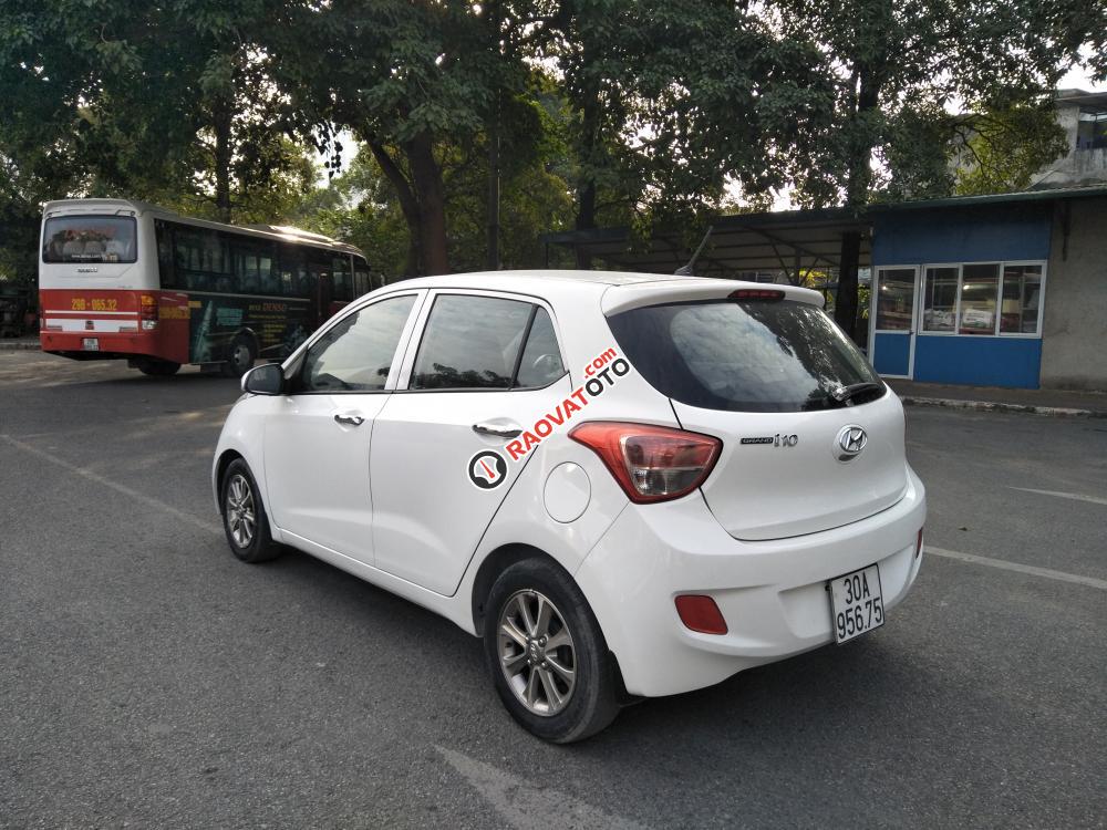 Cần bán lại xe Hyundai Grand i10 1.0 MT đời 2015, màu trắng, nhập khẩu nguyên chiếc-4