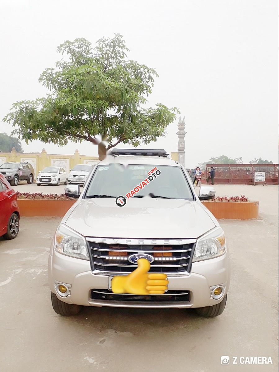 Cần bán gấp Ford Everest 2.5L 4x2 MT sản xuất 2011, màu kem (be) xe gia đình, 568tr-0