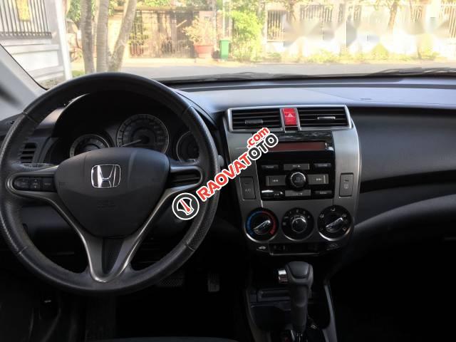 Bán xe Honda City 1.5 năm 2014, màu trắng như mới-3