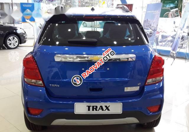 Cần bán Chevrolet Trax sản xuất 2017, màu xanh -1