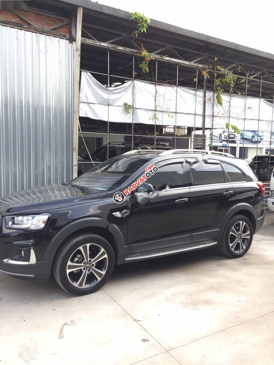 Cần bán xe Chevrolet Captiva LTZ 2.4 AT đời 2016, màu đen số tự động-1