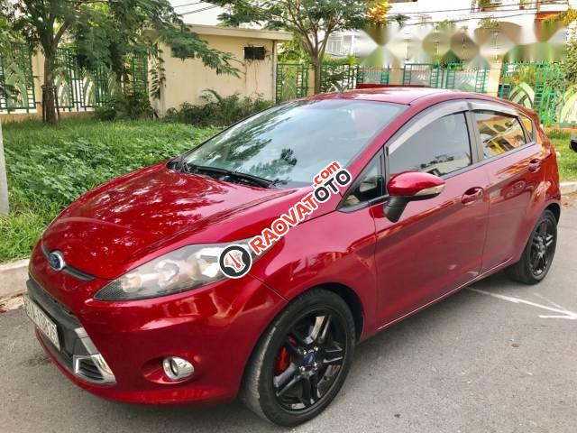 Bán xe Ford Fiesta sản xuất 2011, màu đỏ-4