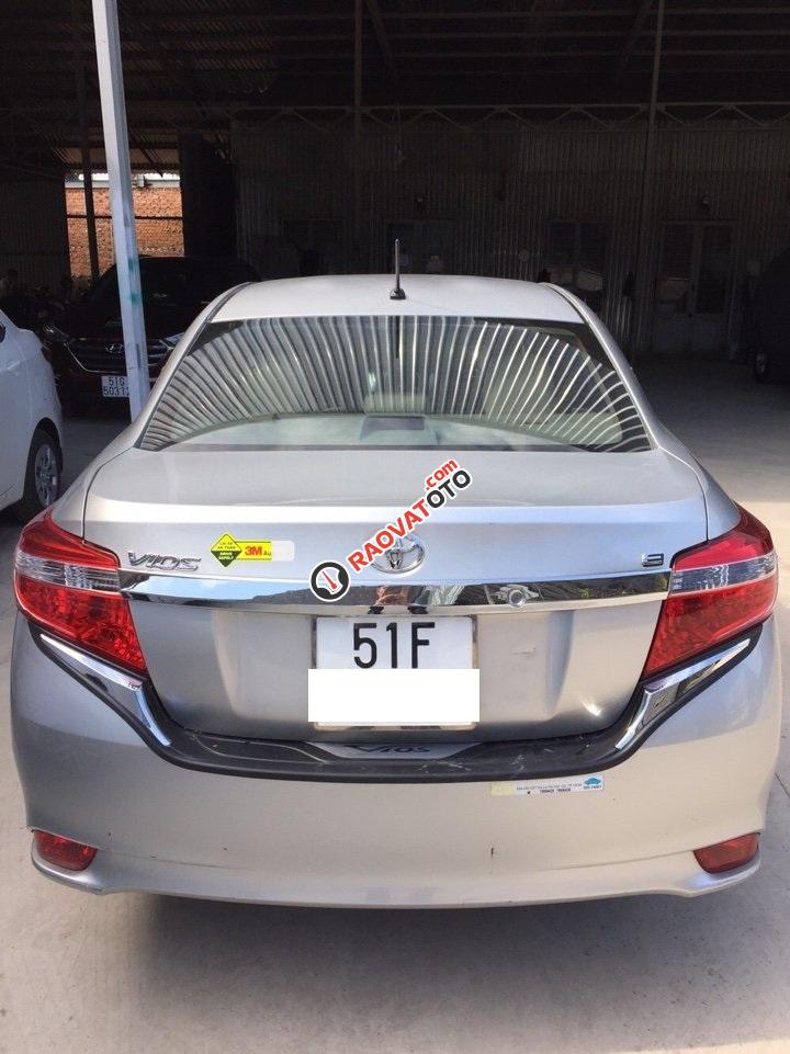 Bán xe Toyota Vios E đời 2016, màu bạc còn mới-5