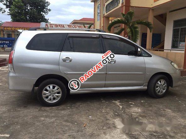 Bán xe Toyota Innova sản xuất 2009, màu bạc chính chủ, 455tr-7