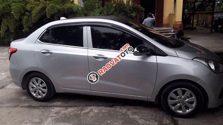 Bán ô tô Hyundai Grand i10 2017, màu bạc, nhập khẩu, 352tr-0