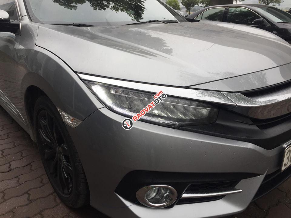 Bán xe Honda Civic 1.5L VTEC Turbo đời 2017, xe lướt đẹp nhất thị trường-7