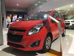 Bán ô tô Chevrolet Spark đời 2017, màu đỏ-0