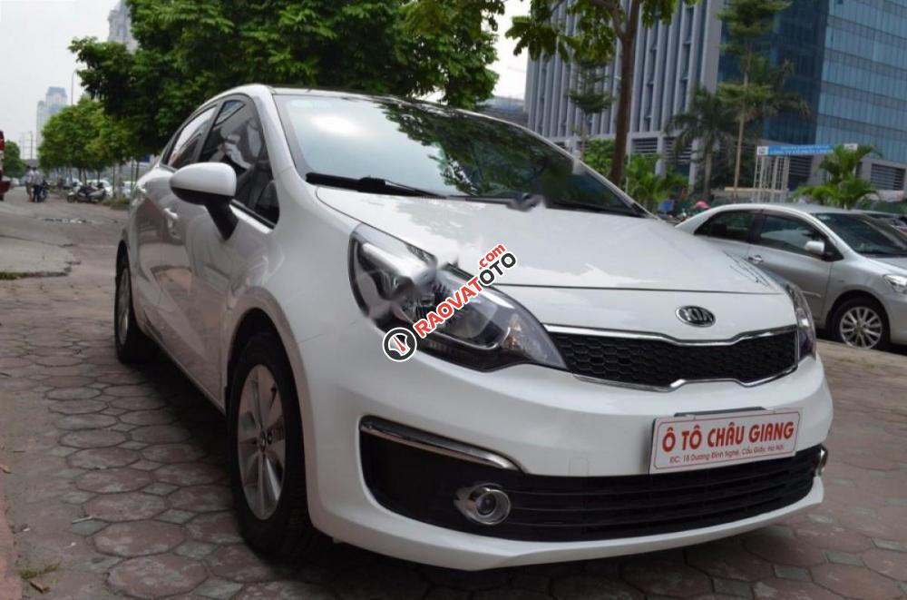 Bán gấp Kia Rio 1.4MT năm 2015, màu trắng, nhập khẩu-2