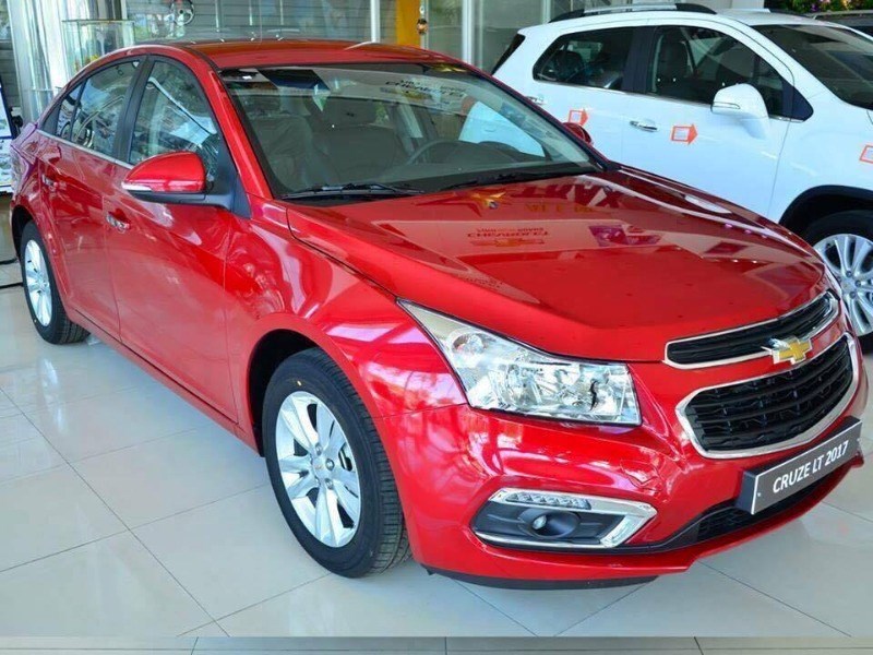 Bán xe Chevrolet Cruze đời 2017, màu đỏ, nhập khẩu nguyên chiếc, 589 triệu-2