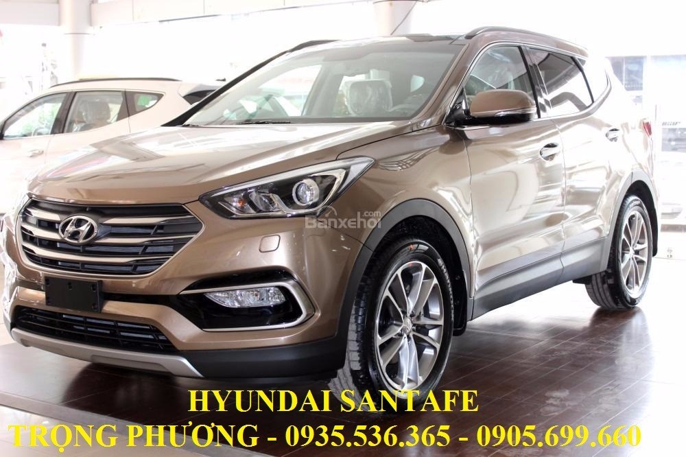 Bán xe Hyundai Santa Fe sản xuất 2017, màu nâu, nhập khẩu nguyên chiếc-12